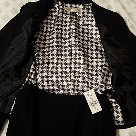 Petite Suit - Picture 7 of 8